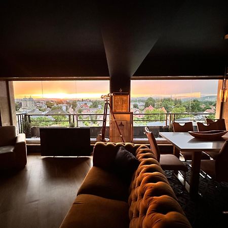 Apartmán Noir Penthouse Targoviste Exteriér fotografie
