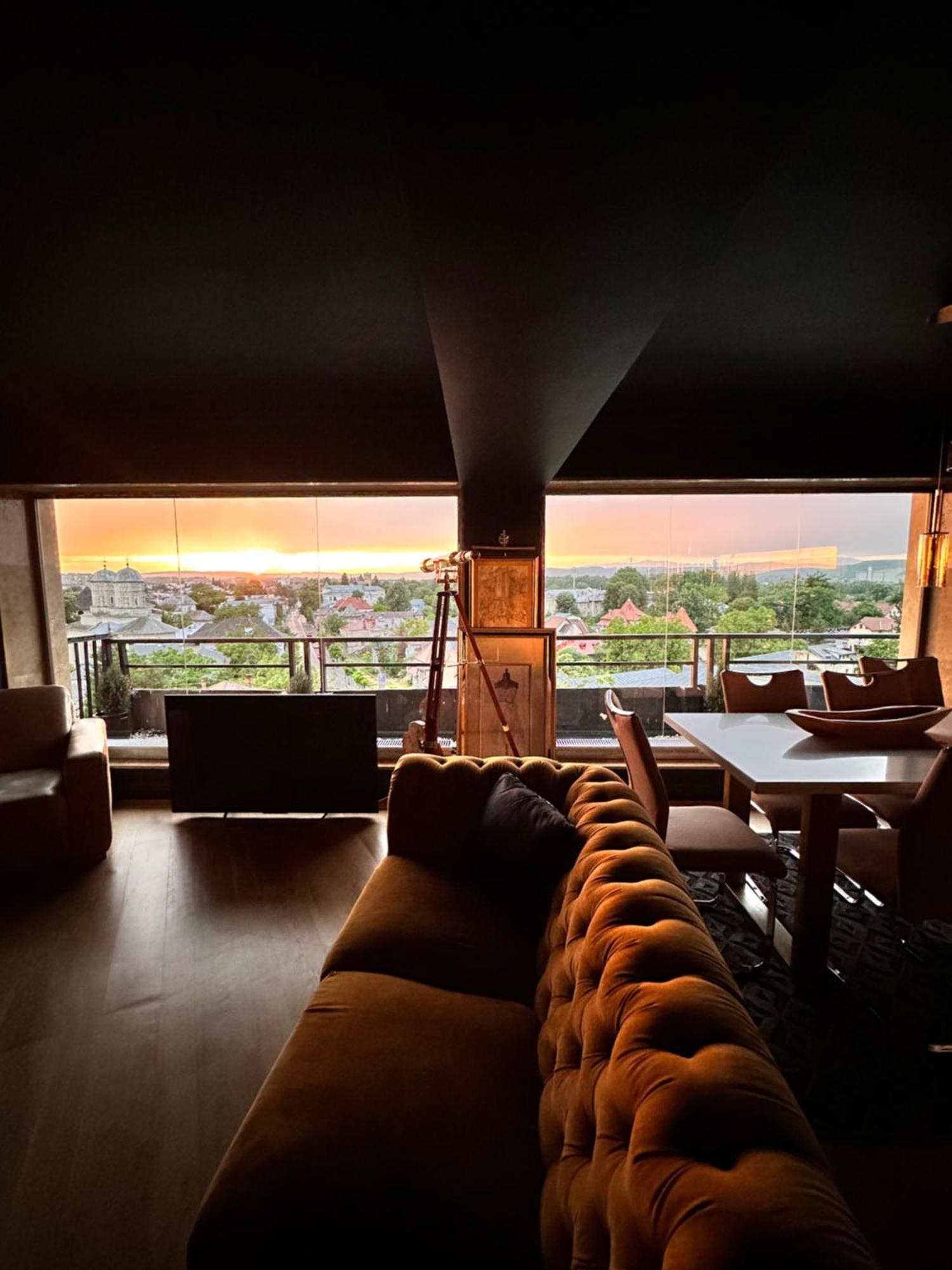 Apartmán Noir Penthouse Targoviste Exteriér fotografie