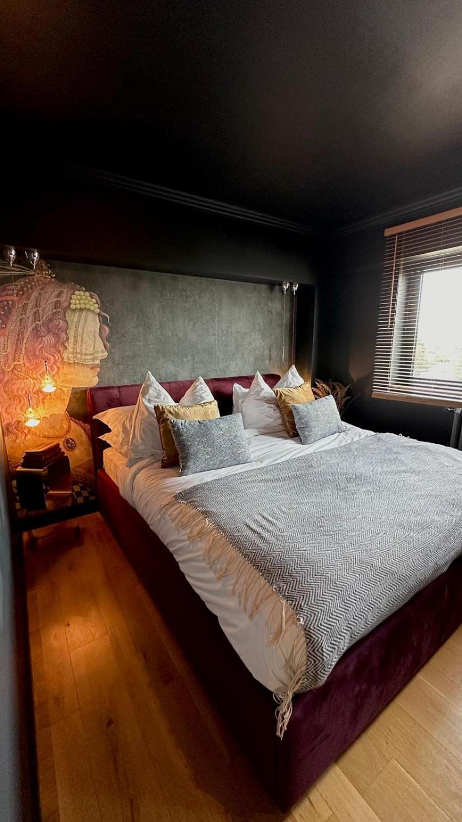 Apartmán Noir Penthouse Targoviste Exteriér fotografie
